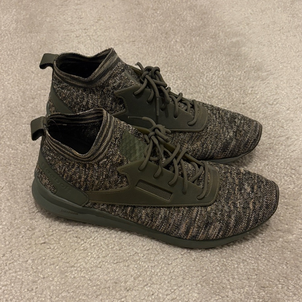Reebok Men's Olive and Black Knit Sneakers